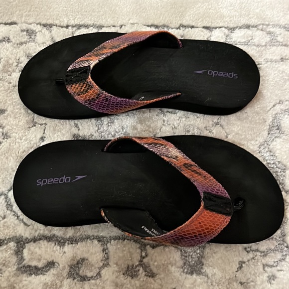 Speedo purple and orange snakeskin print flip flop padded sandal - Picture 14 of 17